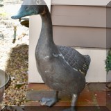 L04. Goose garden statue. 